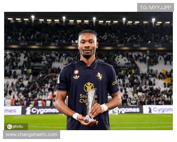 凯夫伦-图拉姆首次为法国队首发感到自豪 期待哥哥为自己骄傲 凯夫伦-图拉姆首次为法国队首发感到自豪 期待哥哥为自己骄傲