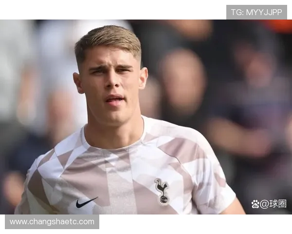 铃木彩艳自信展望未来称切尔西与米兰关注激励自己立志成为世界最强门将 铃木彩艳自信展望未来称切尔西与米兰关注激励自己立志成为世界最强门将